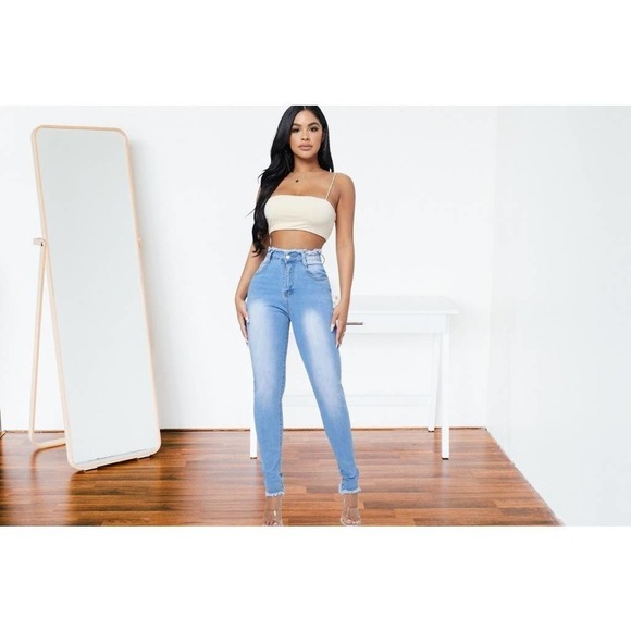 New Curvy Raw Hem Skinny Jeans
